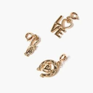⚜️ 3 GOLD CLIP ON CHARMS ⚜️